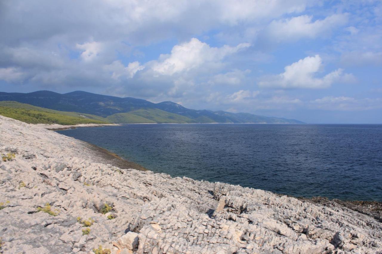 Apartments By The Sea Zavalatica, Korcula - 247 Exterior foto
